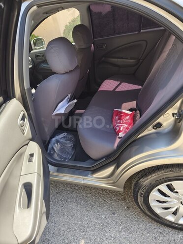 Nissan Sunny 2011, 187,000 km - 1.6 l - Bakı