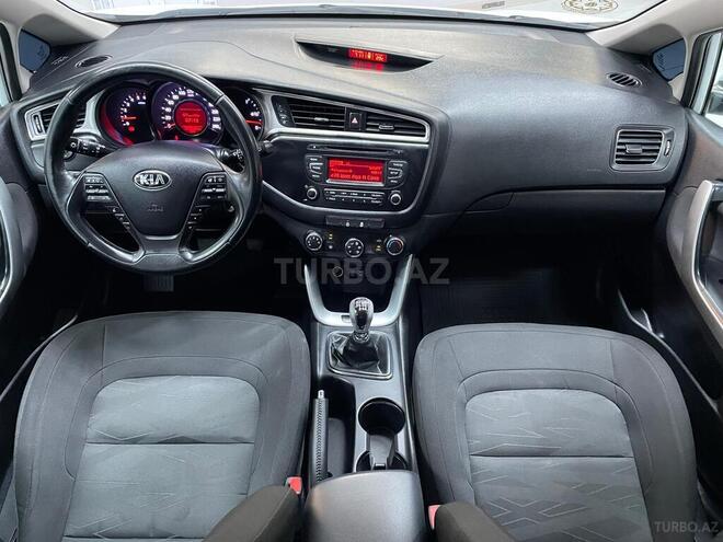 Kia  2015, 195,235 km - 1.4 l - Sumqayıt