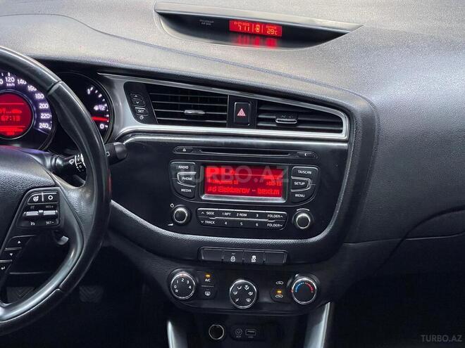 Kia  2015, 195,235 km - 1.4 l - Sumqayıt
