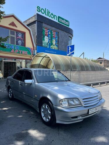 Mercedes C 180 1999, 450,000 km - 1.8 l - Zaqatala