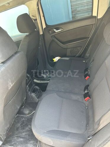 Skoda Yeti 2011, 330,000 km - 1.2 l - Bakı