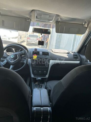 Skoda Yeti 2011, 330,000 km - 1.2 l - Bakı