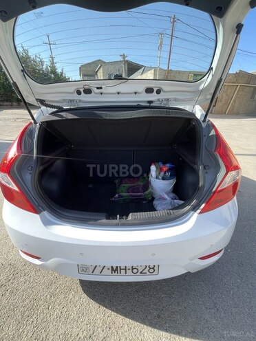 Hyundai Accent 2016, 222,000 km - 1.6 l - Bakı