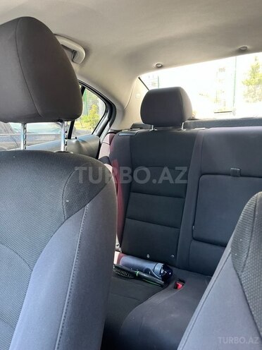 Chevrolet Cruze-12