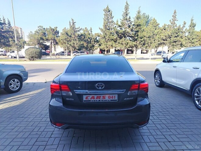 Toyota Avensis-6