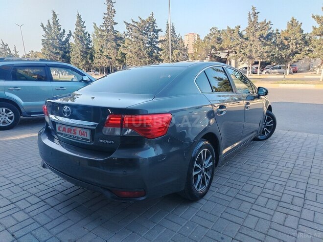 Toyota Avensis-5