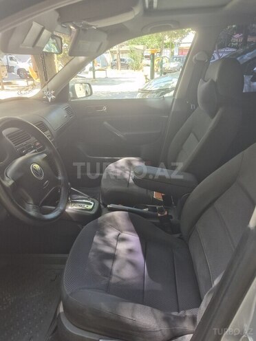 Volkswagen Jetta 2004, 177,853 km - 2.0 l - Bakı