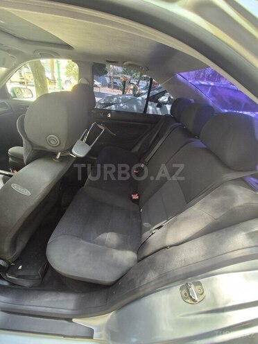 Volkswagen Jetta 2004, 177,853 km - 2.0 l - Bakı
