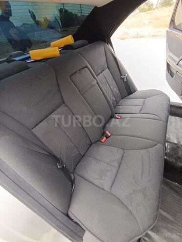Mercedes E 230 1997, 203,000 km - 2.3 л - Bakı