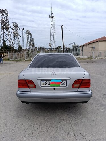 Mercedes E 230 1997, 203,000 km - 2.3 л - Bakı