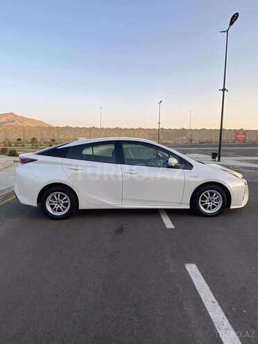 Toyota Prius 2017, 179,000 km - 1.8 l - Bakı