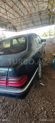 Mercedes E 240 1998, 333,000 km - 2.4 l - Ağsu