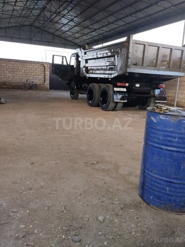 KamAz 55111 1991, 424,760 km - 11.0 l - Salyan