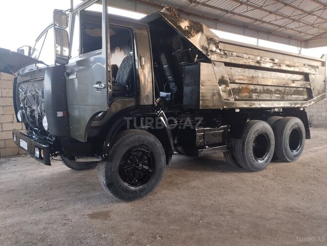 KamAz 55111 1991, 424,760 km - 11.0 l - Salyan