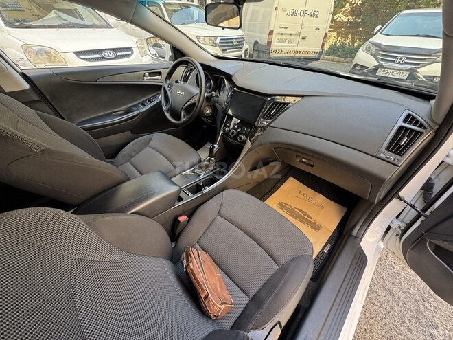 Hyundai Sonata-7