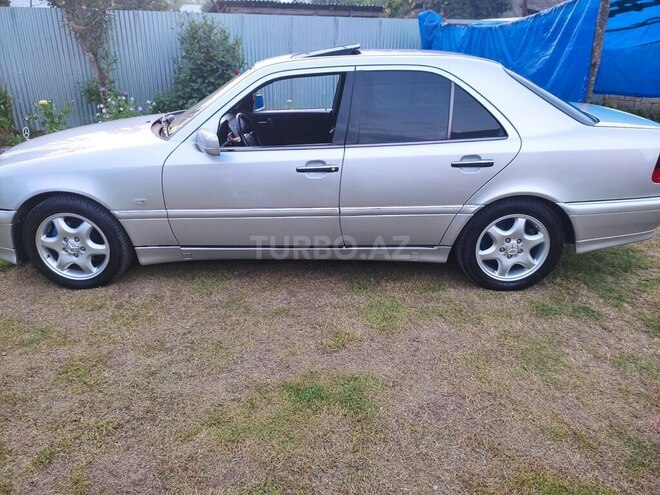 Mercedes C 180 1998, 210,000 km - 1.8 l - Zaqatala
