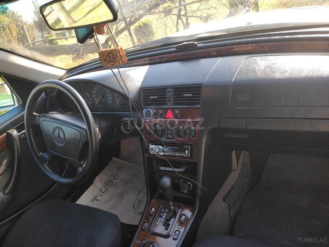 Mercedes C 180 1998, 210,000 km - 1.8 l - Zaqatala