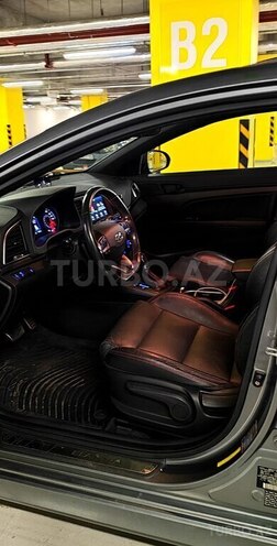 Hyundai Elantra 2018, 128,748 km - 1.6 л - Gəncə