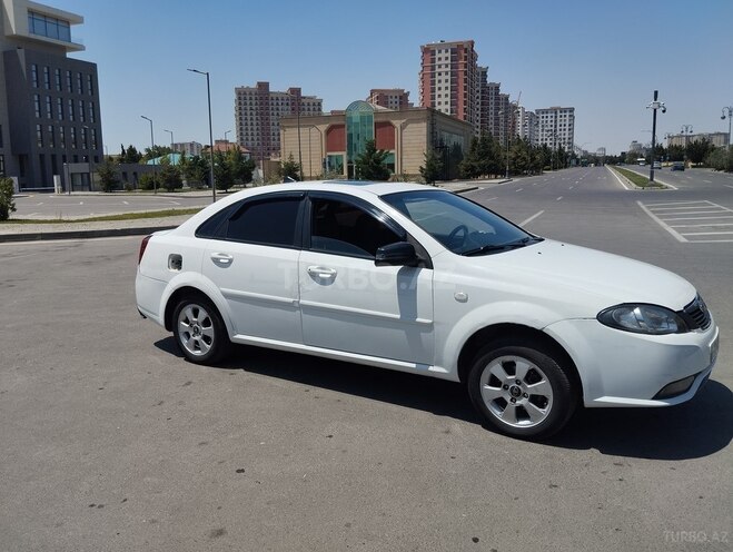 Daewoo Gentra 2013, 320,000 km - 1.5 l - Bakı