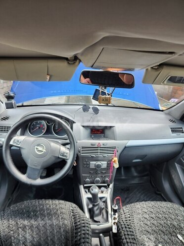 Opel Astra 2006, 357,850 km - 1.3 l - Yevlax