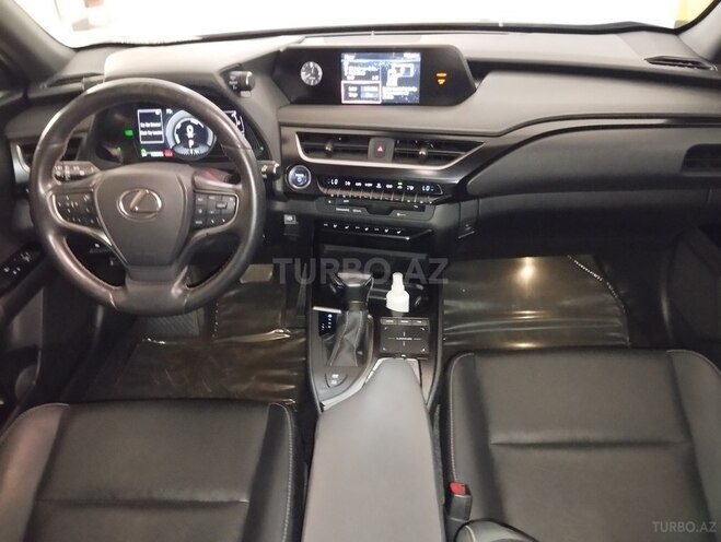 Lexus UX 250h 2020, 16,000 km - 2.0 l - Bakı