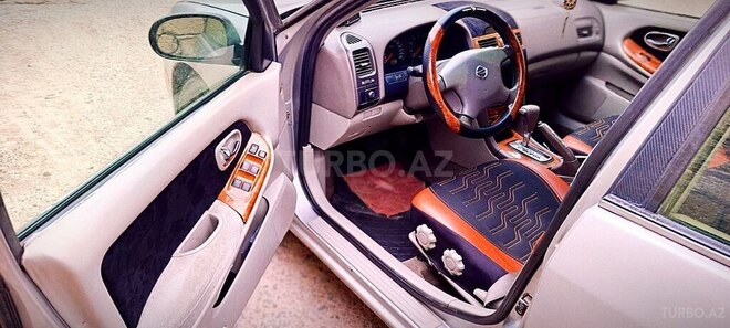 Nissan Maxima-6