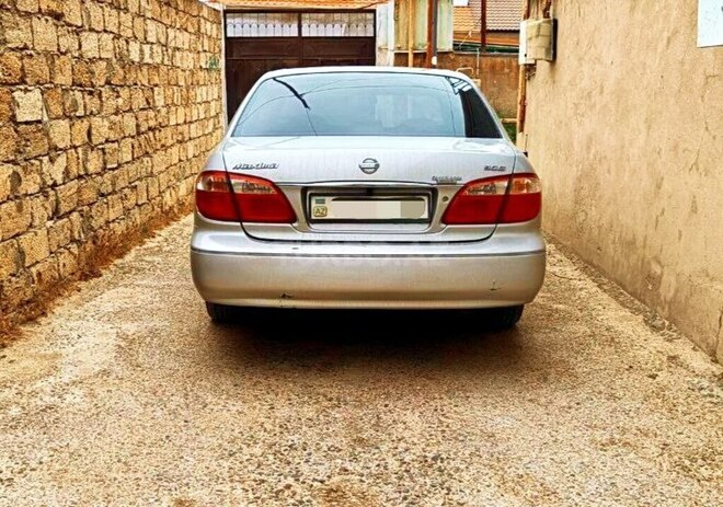 Nissan Maxima-4