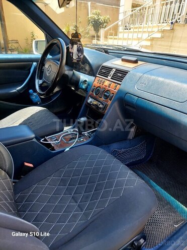 Mercedes C 180-6