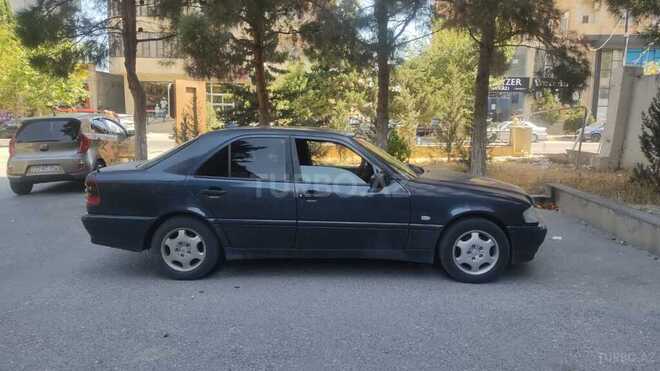 Mercedes C 200 2000, 330,000 km - 2.0 l - Bakı
