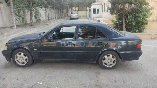 Mercedes C 200 2000, 330,000 km - 2.0 l - Bakı