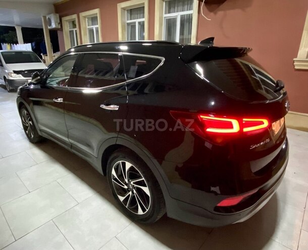 Hyundai Santa Fe 2016, 228,700 km - 2.0 л - Bakı