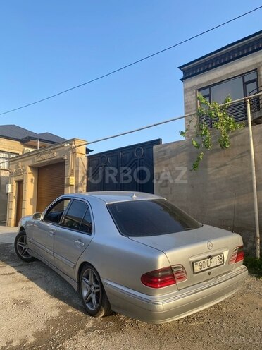 Mercedes E 220 d 2000, 320,000 km - 2.2 l - Bakı