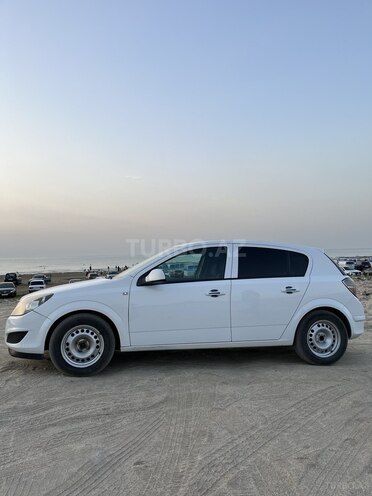 Opel Astra 2010, 289,000 km - 1.4 l - Bakı