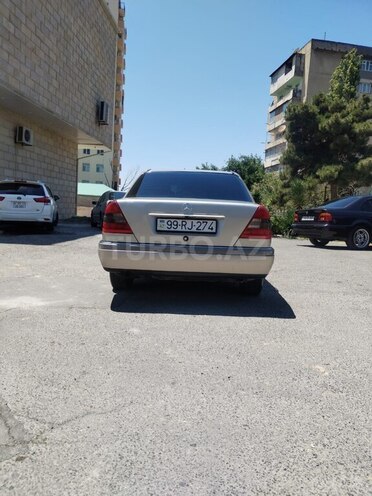Mercedes C 180-3