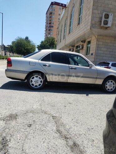 Mercedes C 180-5