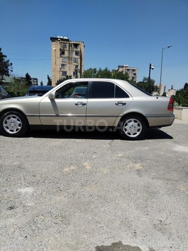 Mercedes C 180-7