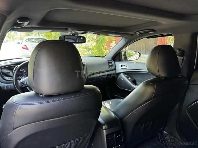 Kia Optima-13
