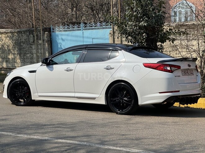 Kia Optima-21
