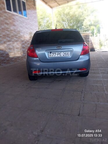 Kia Ceed 2006, 220 km - 1.6 l - Salyan
