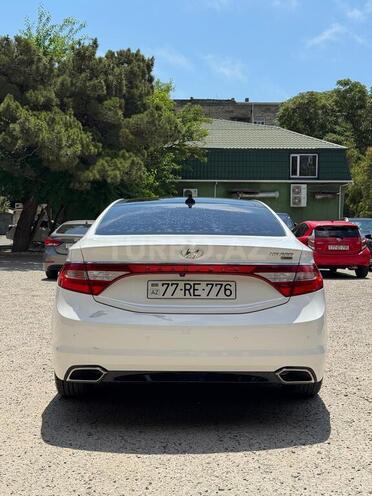 Hyundai Grandeur 2014, 200,000 km - 2.2 л - Bakı