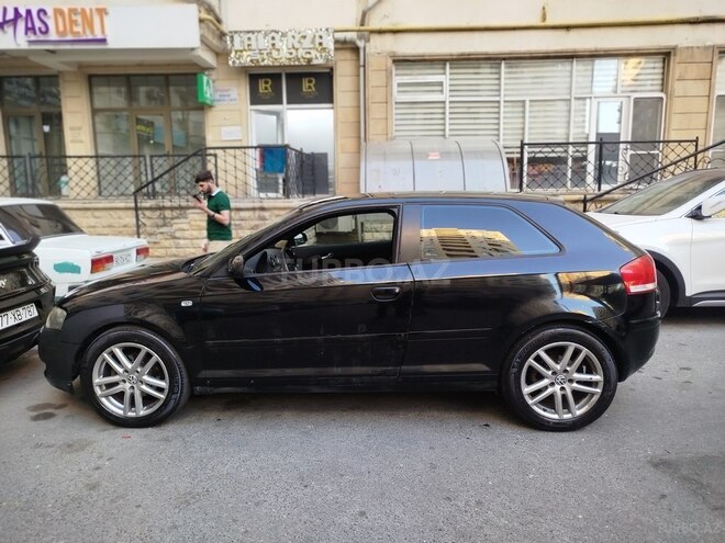 Audi A3 2004, 300,000 km - 1.6 l - Bakı