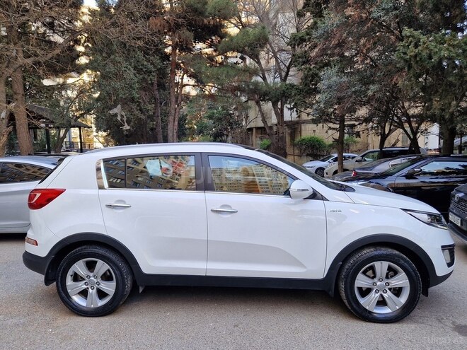 Kia Sportage 2011, 105,000 km - 2.0 l - Bakı