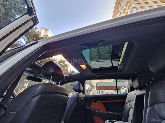 Kia Sportage 2011, 105,000 km - 2.0 l - Bakı