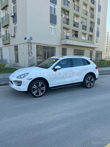 Porsche Cayenne-5