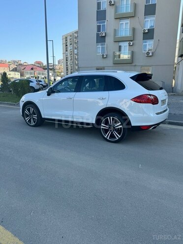 Porsche Cayenne-7