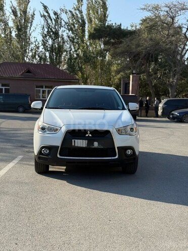 Mitsubishi ASX-1