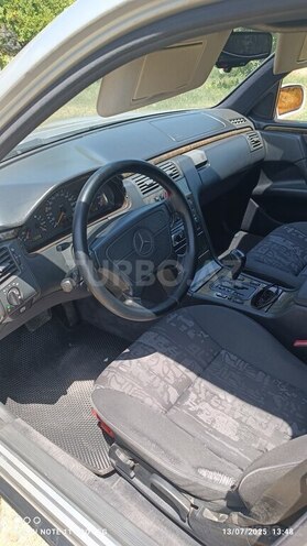 Mercedes E 200 1996, 373,000 km - 2.0 л - Ağcabədi