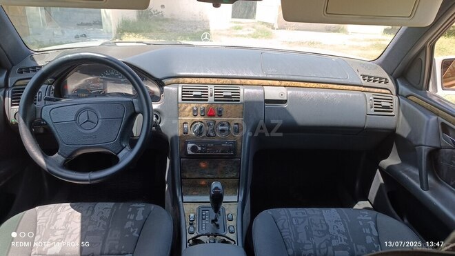Mercedes E 200 1996, 373,000 km - 2.0 л - Ağcabədi