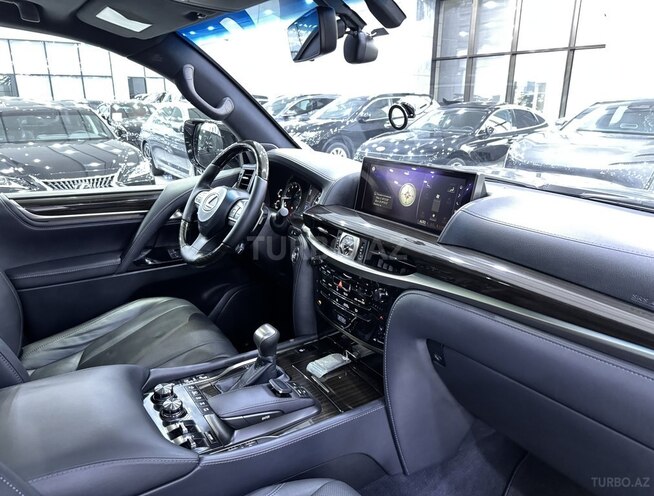Lexus LX 570-10