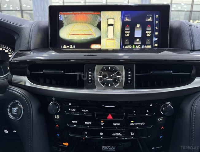 Lexus LX 570-19